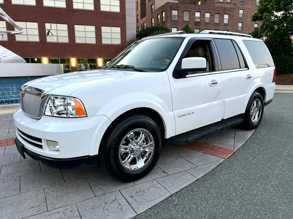 2005 Lincoln Navigator Luxury 4WD