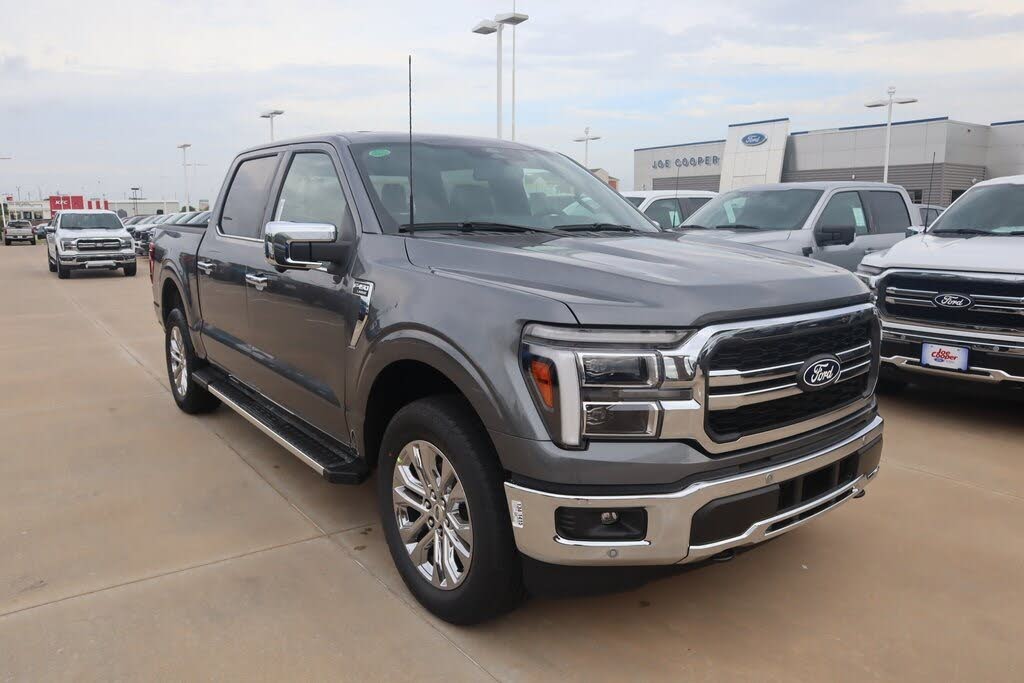 2025 Ford F-150 Lariat SuperCrew 4WD