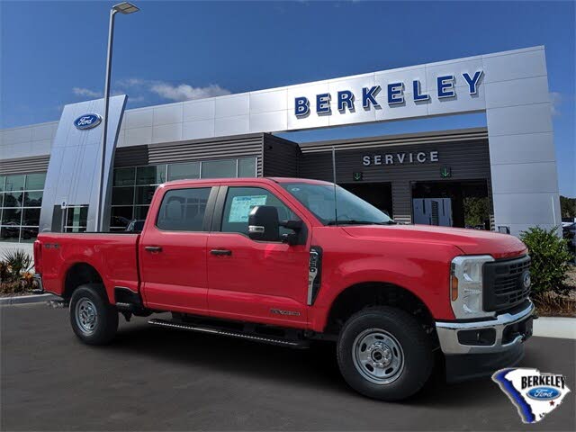 2025 Ford F-250 Super Duty XL Crew Cab 4WD