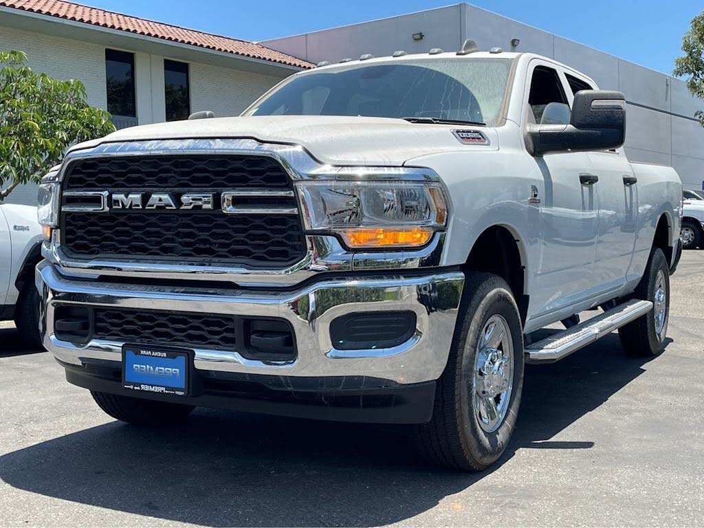 2024 RAM 2500 Tradesman Crew Cab 4WD