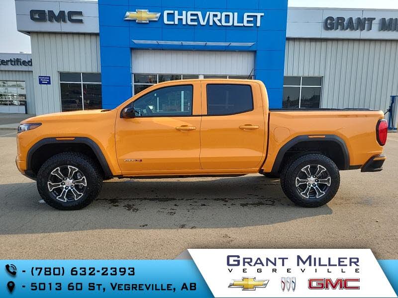 GMC Canyon AT4 Crew Cab 4WD 2025