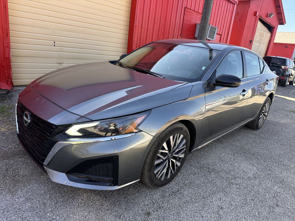 2024 Nissan Altima 2.5 SV FWD