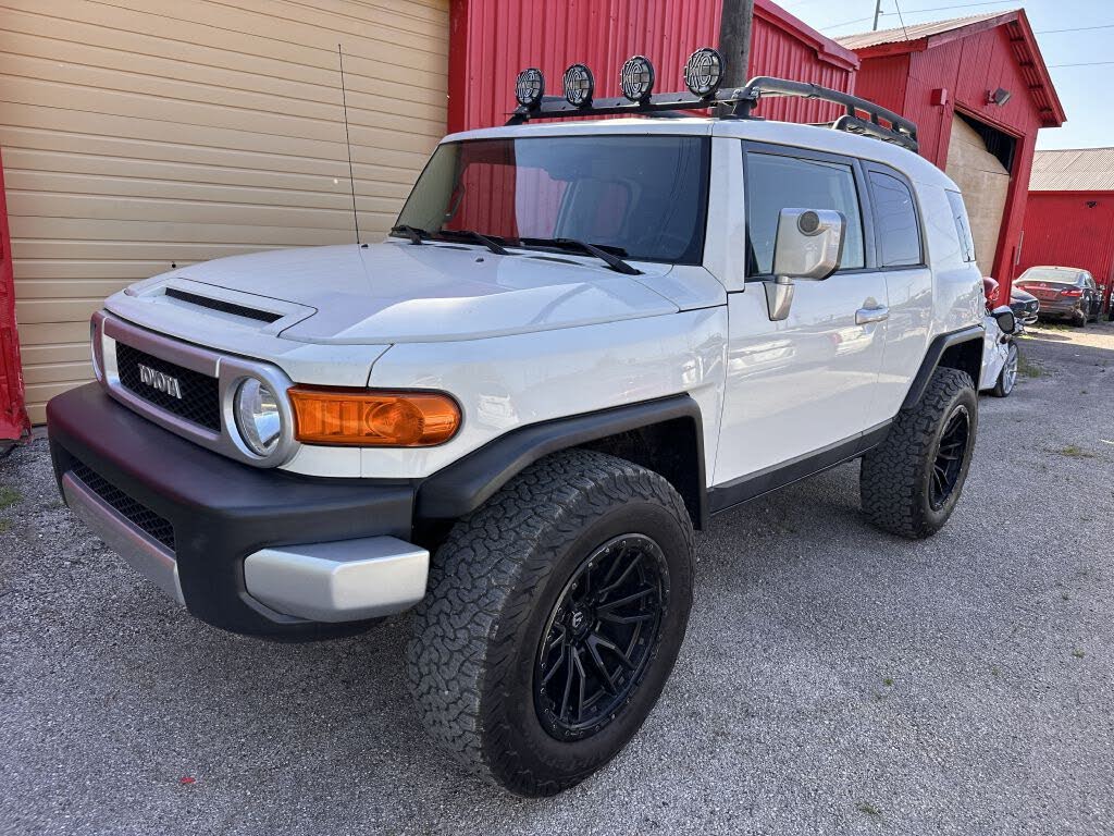 2013 Toyota FJ Cruiser 2WD