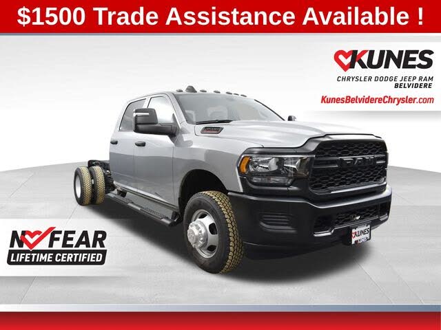 2024 RAM 3500 Chassis Tradesman Crew Cab LB DRW 4WD
