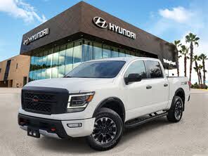 Nissan Titan PRO-4X Crew Cab 4WD