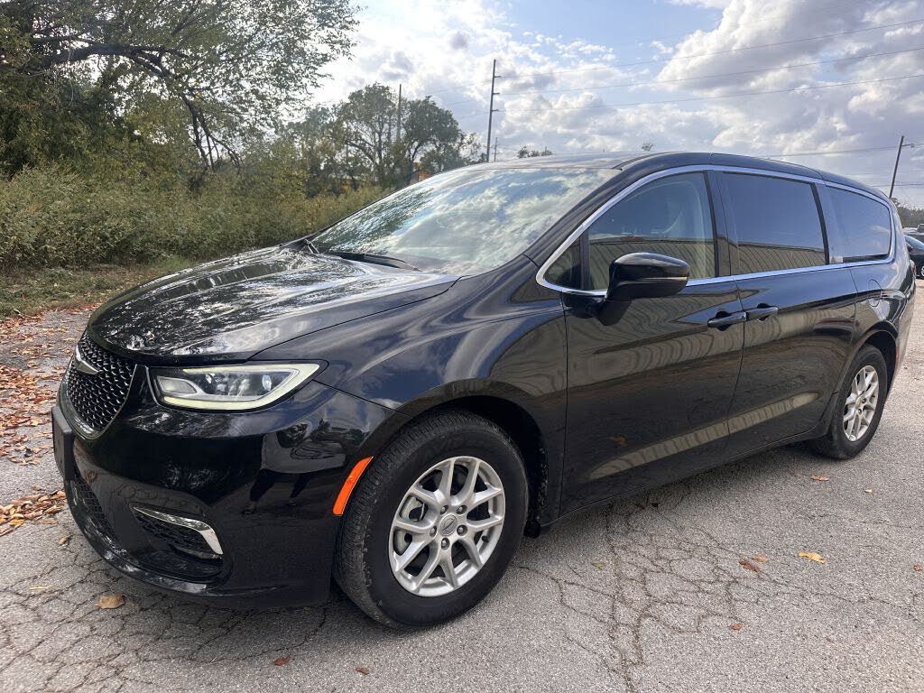 2023 Chrysler Pacifica Touring L FWD