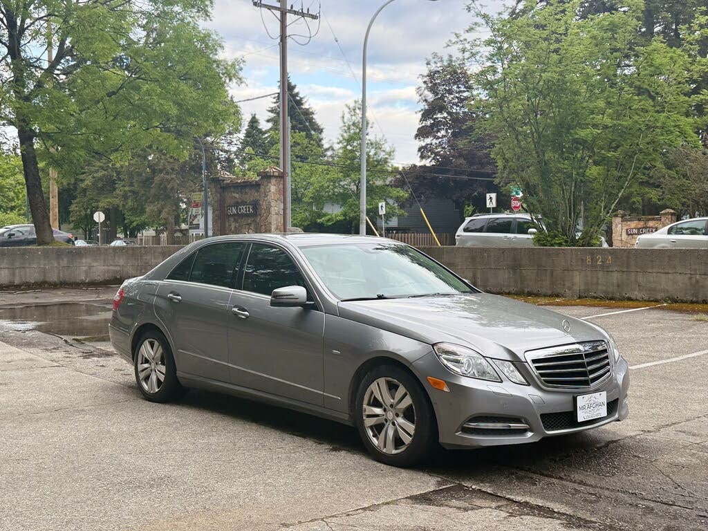 Mercedes-Benz E-Class E 300 4MATIC 2012