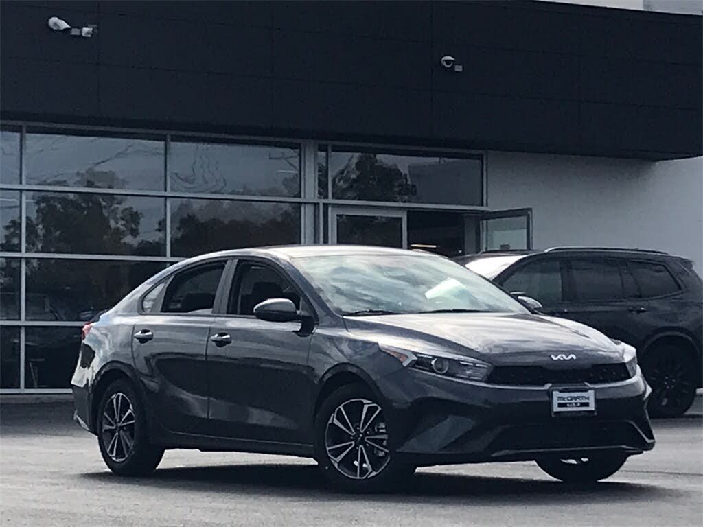 2024 Kia Forte LXS FWD