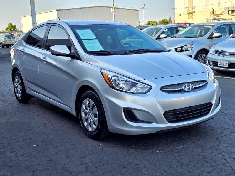 2016 Hyundai Accent SE Sedan FWD