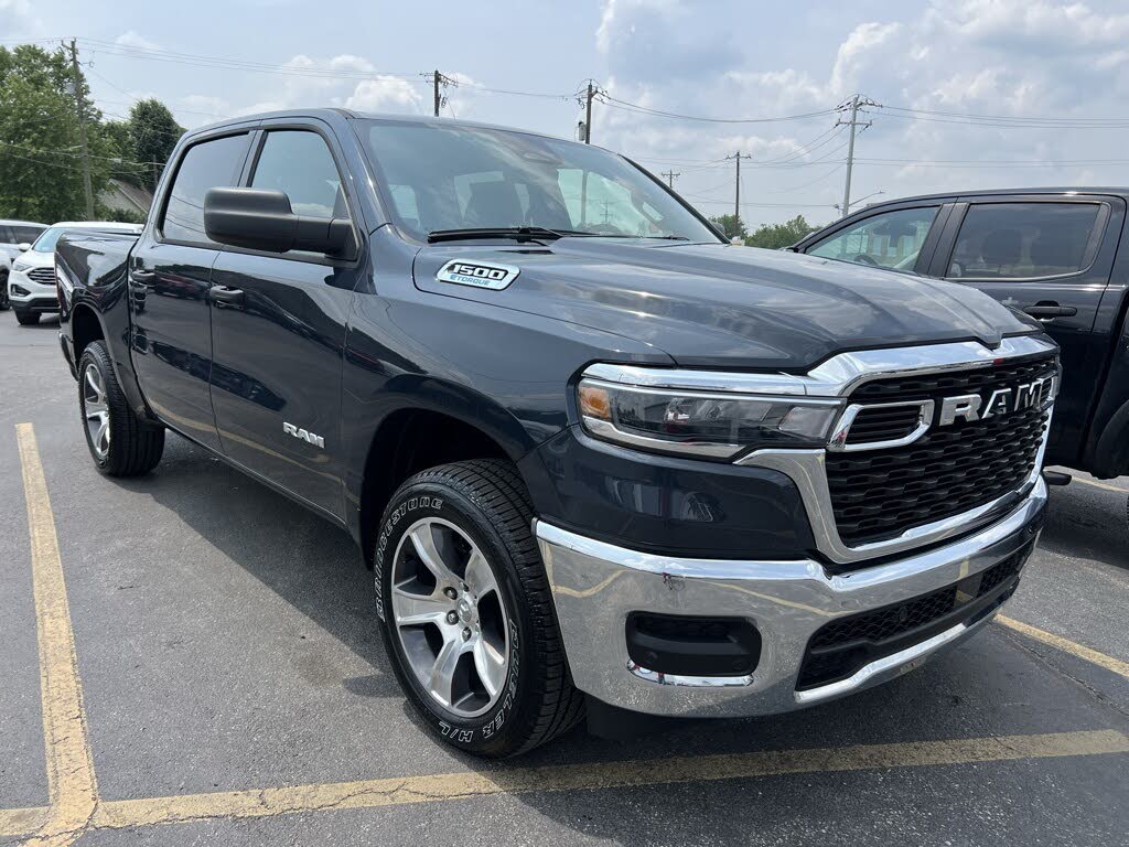 2025 RAM 1500 Tradesman Crew Cab 4WD