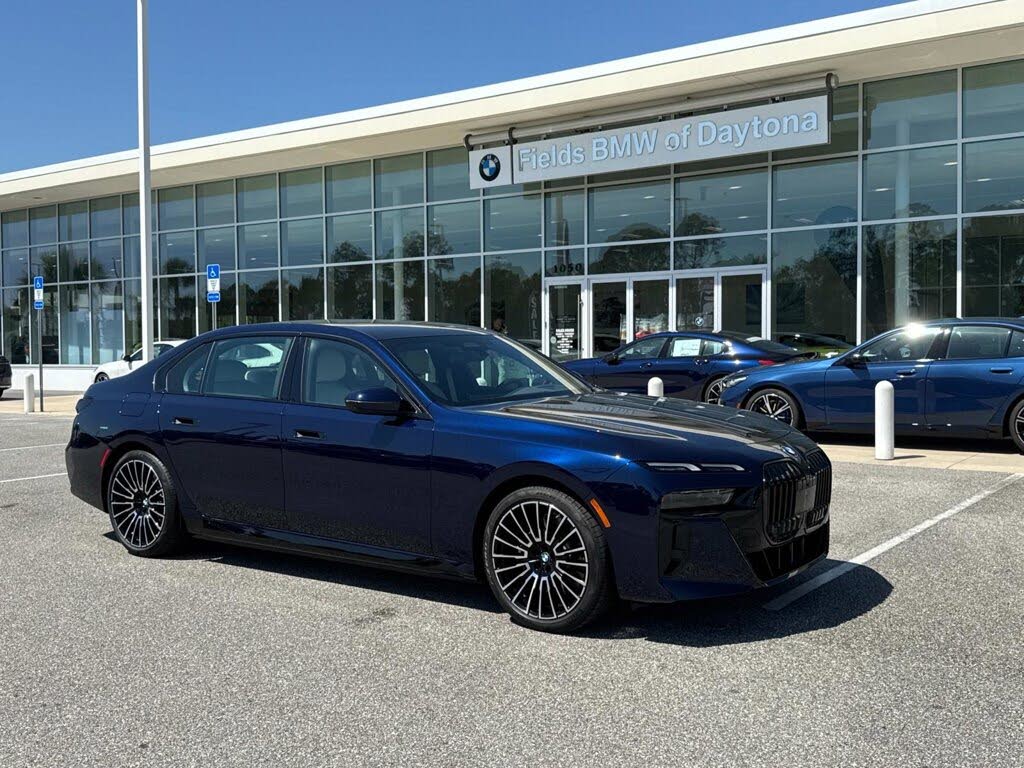 2025 BMW 7 Series 750e xDrive