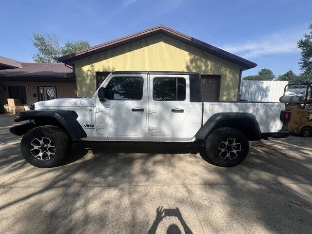 2020 Jeep Gladiator Sport S Crew Cab 4WD