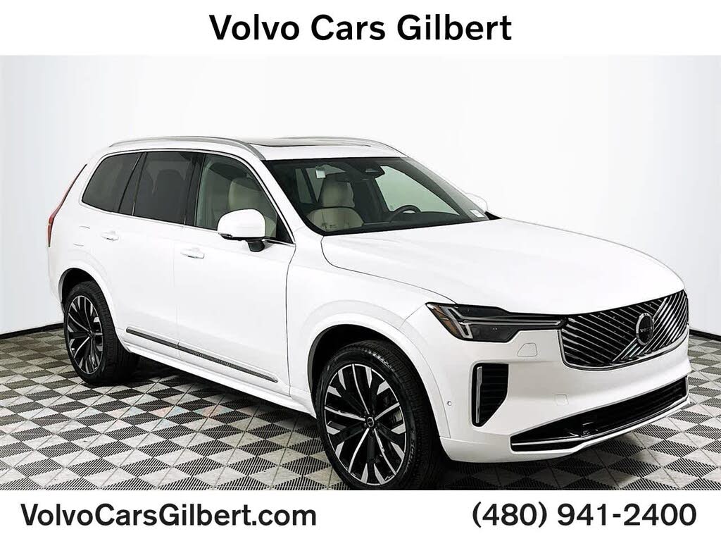 2025 Volvo XC90 B5 Plus Bright Theme 7-Passenger AWD