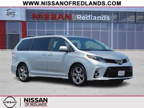 Toyota Sienna SE Premium 8-Passenger FWD