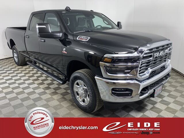 2025 RAM 2500 Tradesman Crew Cab LB 4WD