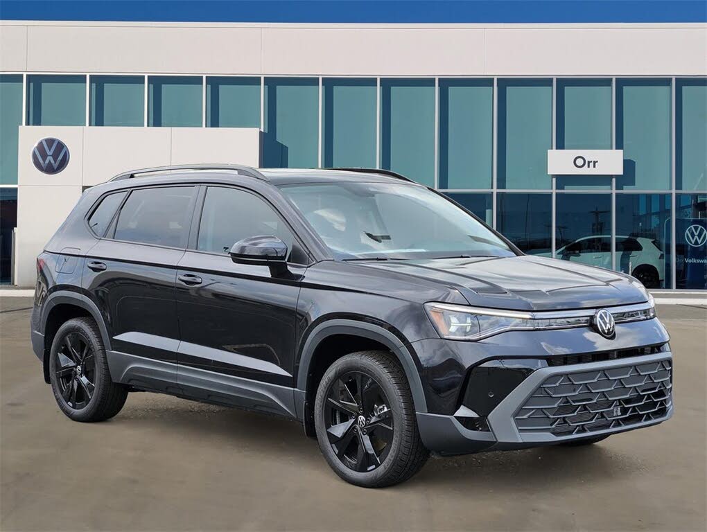 2025 Volkswagen Taos SE Black FWD