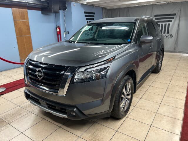 2022 Nissan Pathfinder SL 4WD