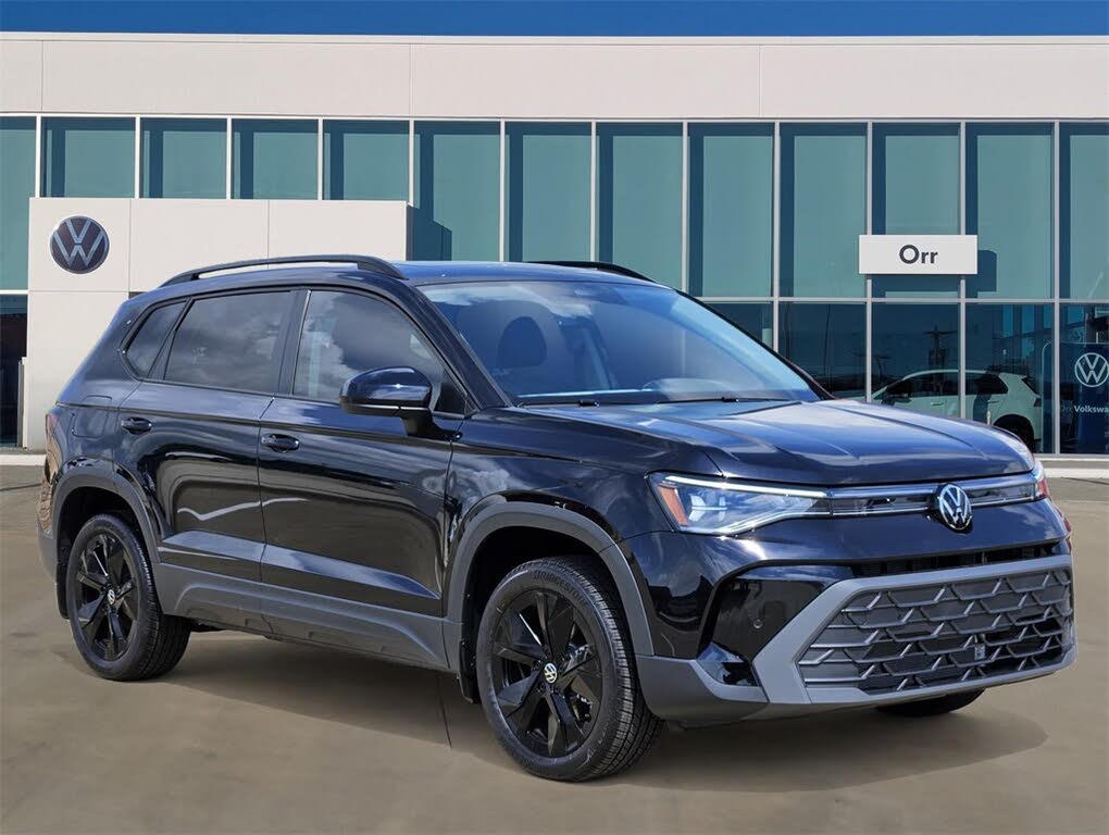 2025 Volkswagen Taos SE Black FWD