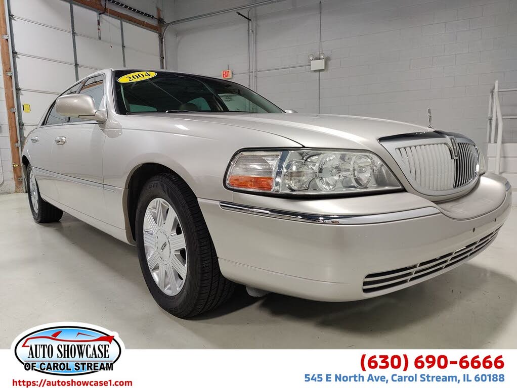 2004 Lincoln Town Car Ultimate