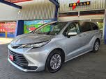 Toyota Sienna LE 8-Passenger AWD