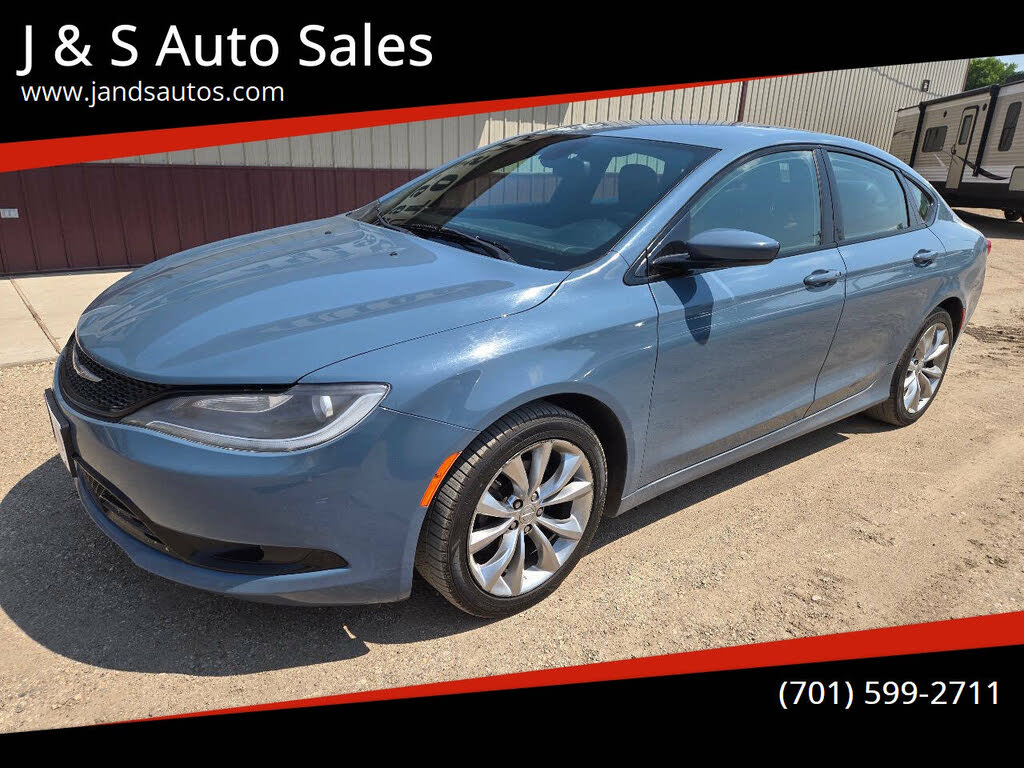2015 Chrysler 200 S Sedan FWD