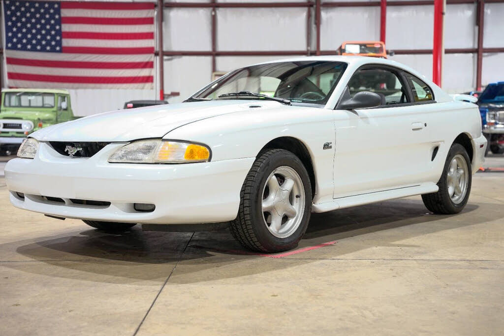 1995 Ford Mustang GT Coupe RWD