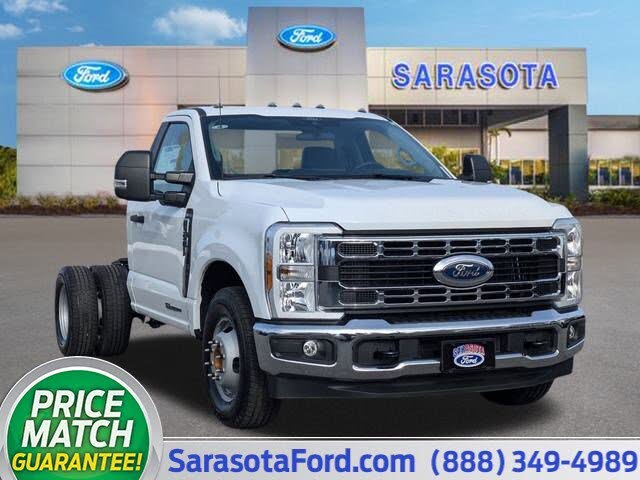 2025 Ford F-350 Super Duty Chassis XL Regular Cab DRW RWD