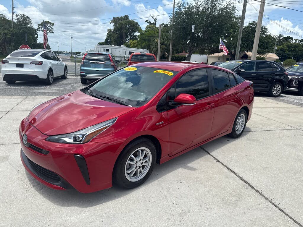 2020 Toyota Prius LE FWD