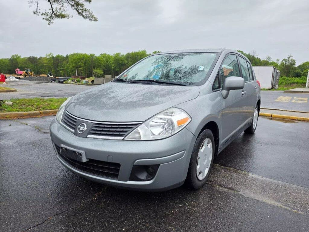 2008 Nissan Versa S Hatchback