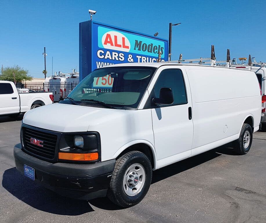 2017 GMC Savana Cargo 3500 Extended RWD