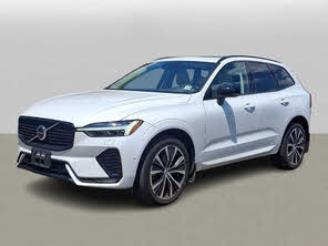 Volvo XC60 B5 Plus Dark Theme AWD