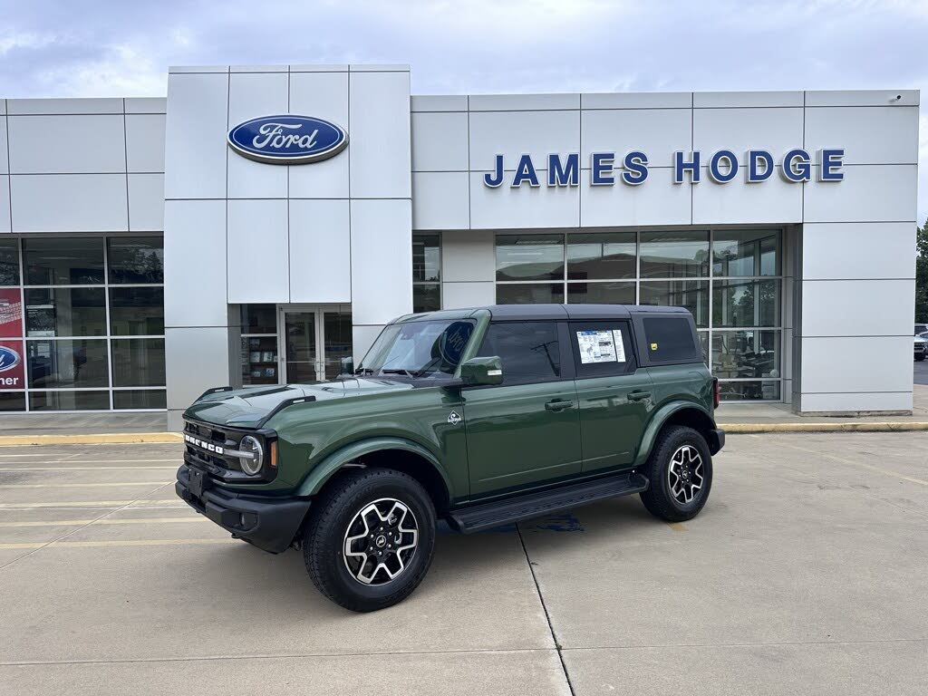 2025 Ford Bronco Outer Banks 4-Door 4WD