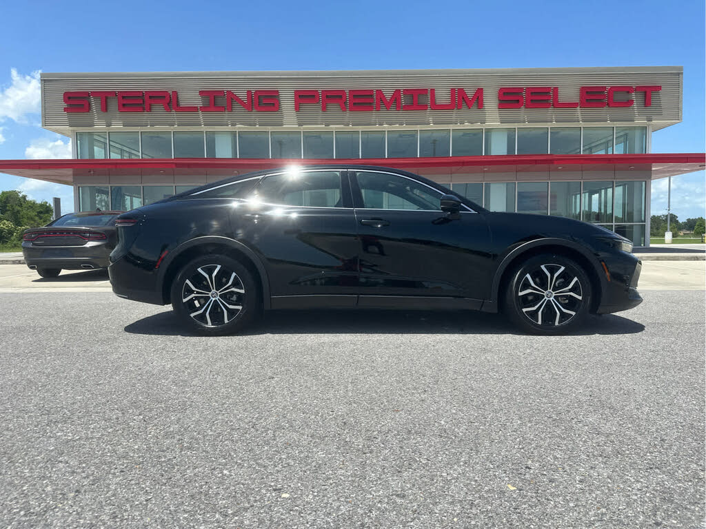 2024 Toyota Crown XLE AWD