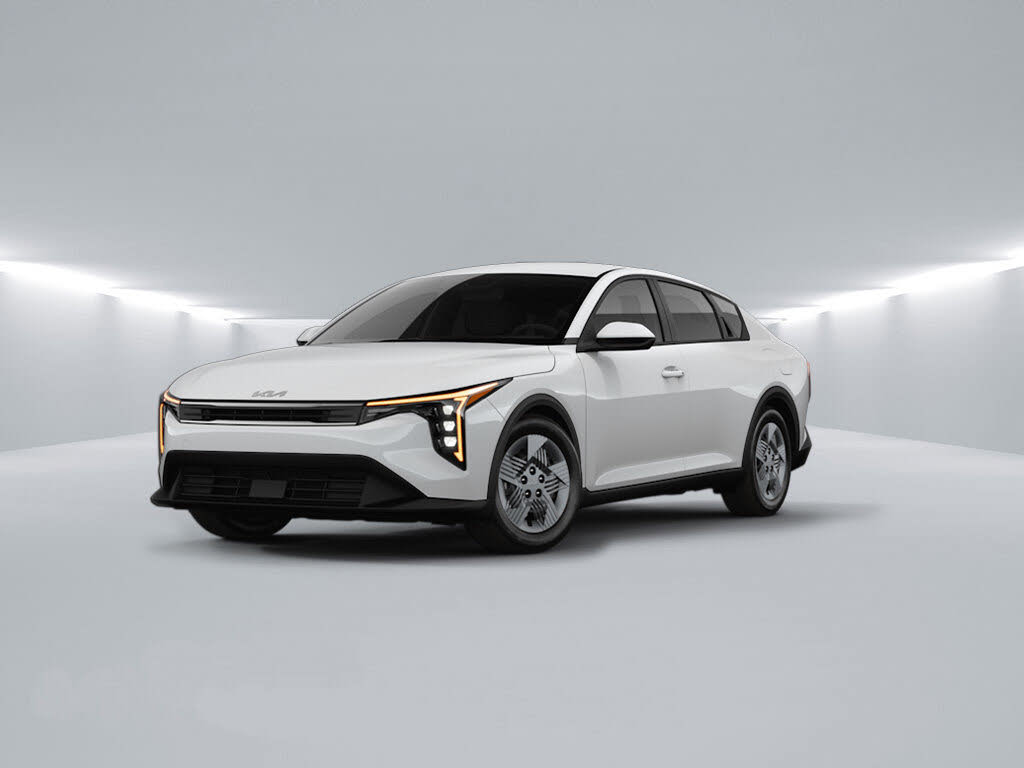 2025 Kia K4 LX FWD