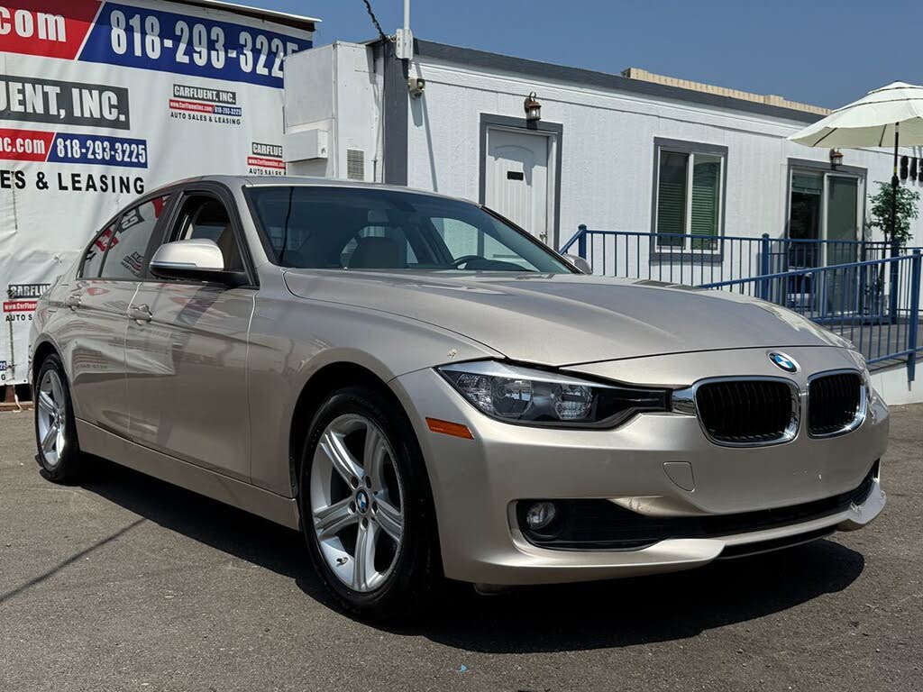 2015 BMW 3 Series 320i Sedan RWD