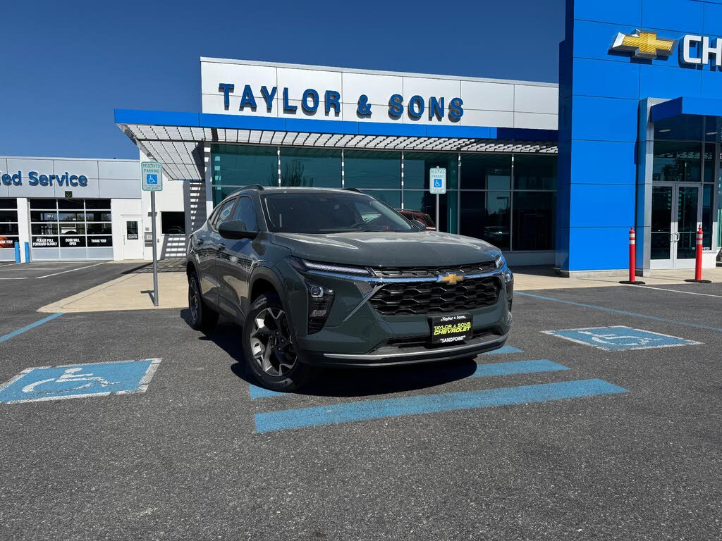 2025 Chevrolet Trax LT FWD