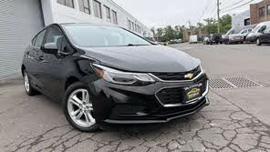Chevrolet Cruze LT Hatchback FWD