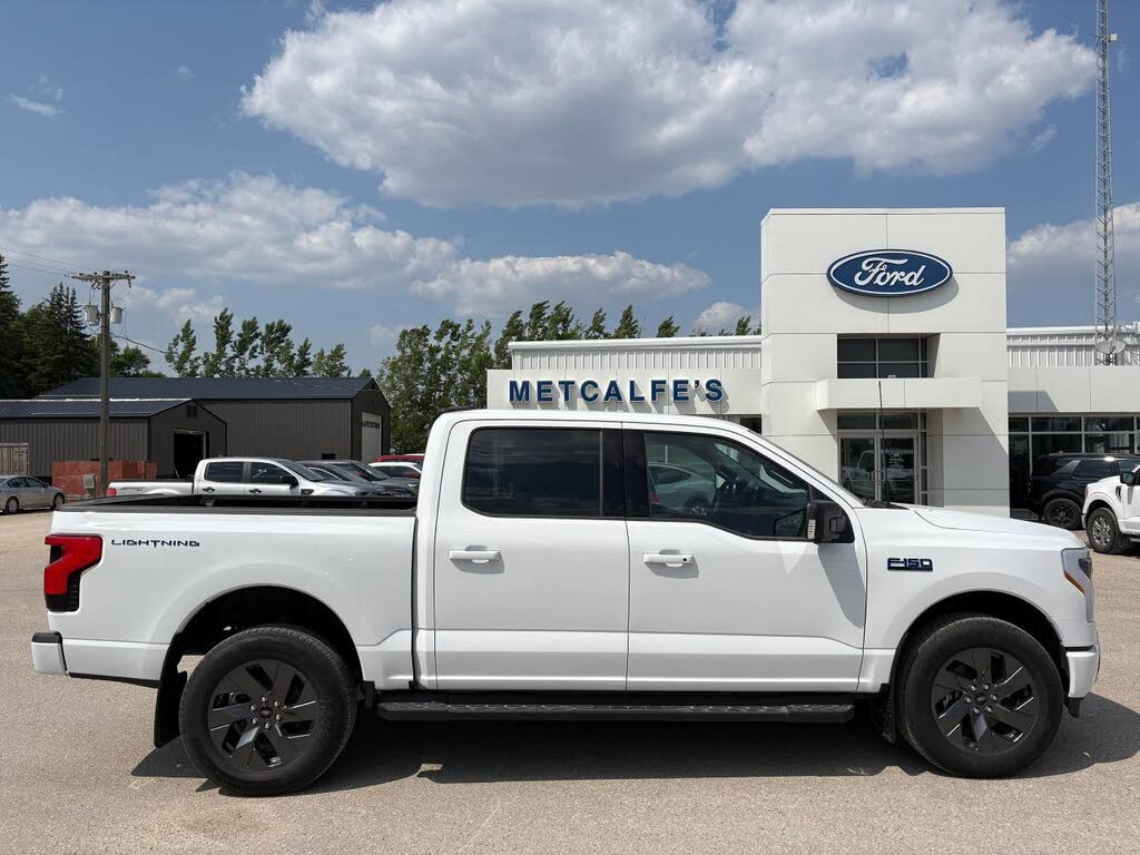2025 Ford F-150 Lightning Flash SuperCrew AWD