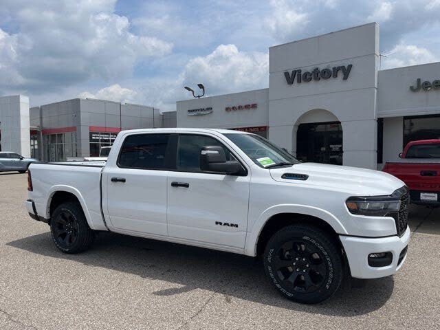 2025 RAM 1500 Big Horn Crew Cab 4WD