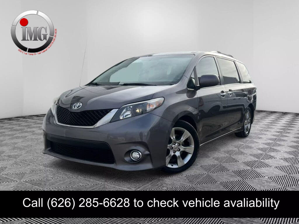 2014 Toyota Sienna SE 8-Passenger