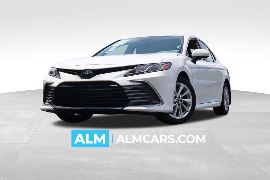 2023 Toyota Camry LE FWD