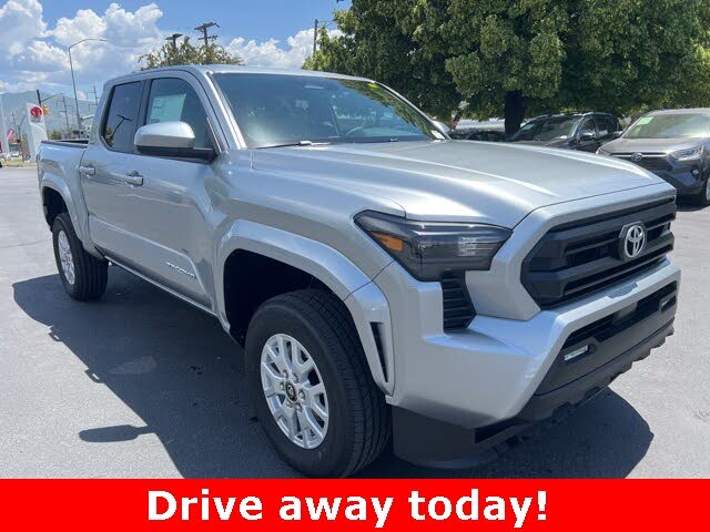 2025 Toyota Tacoma SR5 Double Cab 4WD