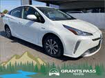 Toyota Prius XLE AWD-e