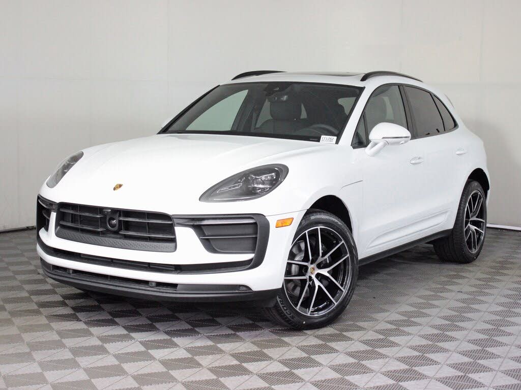 2025 Porsche Macan AWD