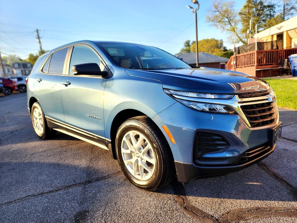 2024 Chevrolet Equinox LS AWD with 1LS