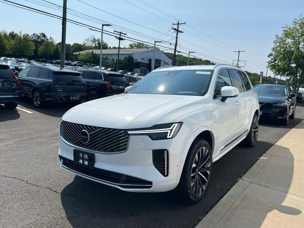 2025 Volvo XC90 Recharge T8 Ultra Bright Theme 7-Passenger eAWD