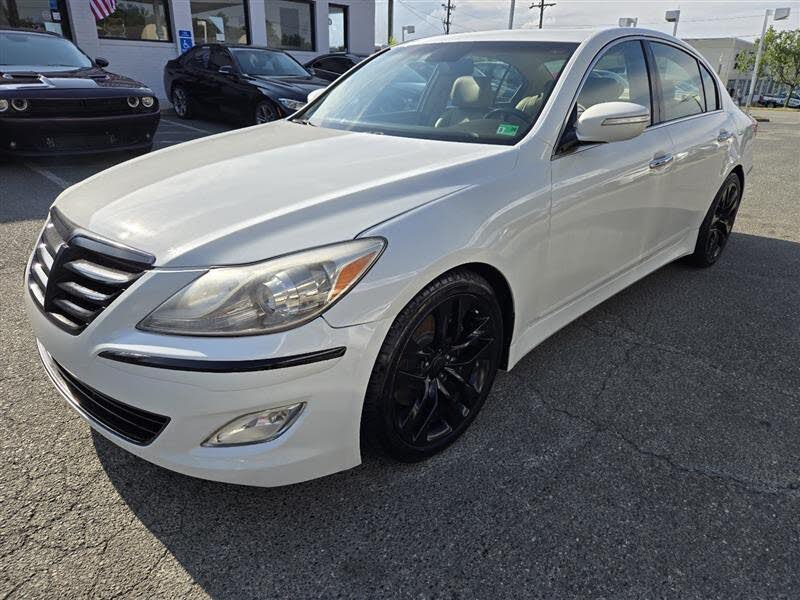 2012 Hyundai Genesis 3.8 RWD