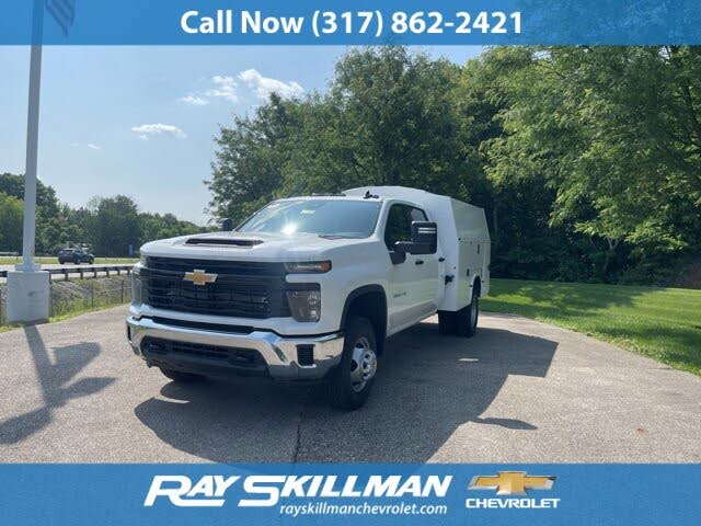 2025 Chevrolet Silverado 3500HD Chassis Work Truck Crew Cab 4WD