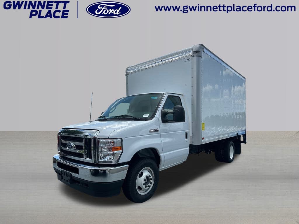 2025 Ford E-Series Chassis E-350 SD Cutaway SB DRW RWD