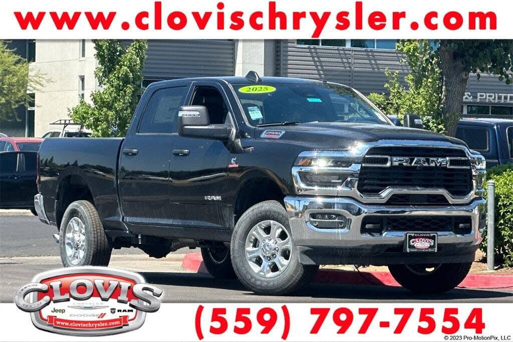 2025 RAM 2500 Big Horn Crew Cab 4WD